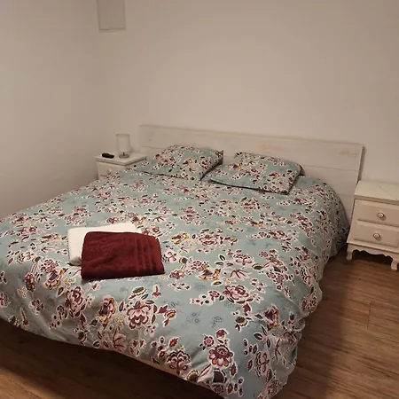 Maison Entre Ocres Et Lavandes 3 بيت للعطل روستريل